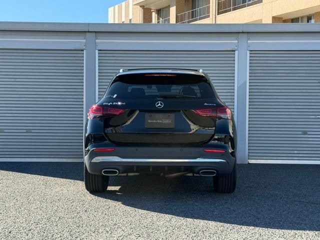 MERCEDES BENZ GLA class
