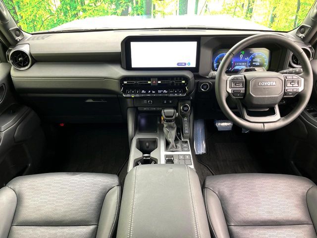 LANDCRUISER 250