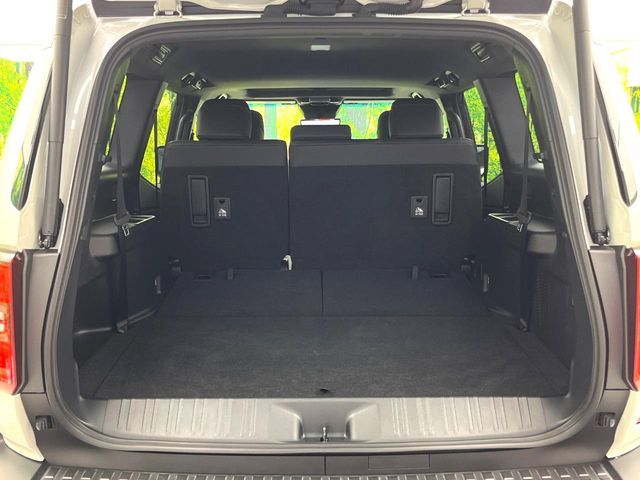 LANDCRUISER 250