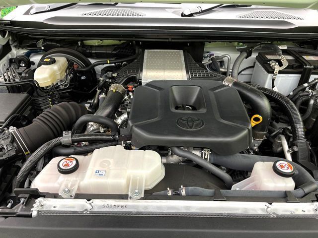 LANDCRUISER 250
