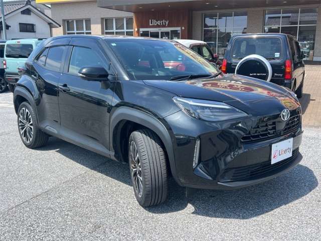 YARIS CROSS HYBRID