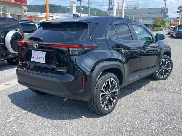 YARIS CROSS HYBRID