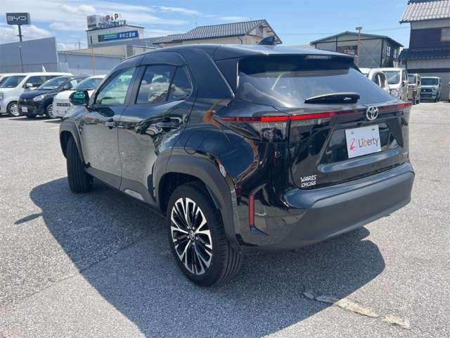YARIS CROSS HYBRID