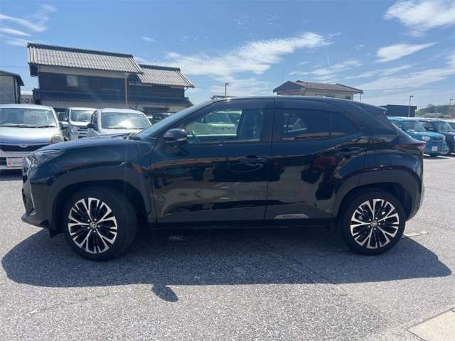 YARIS CROSS HYBRID
