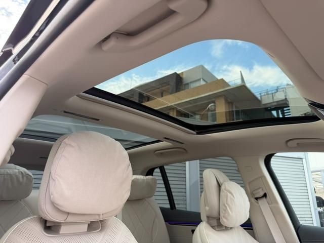 MERCEDES BENZ EQS SUV
