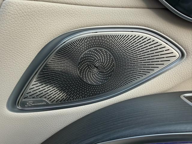 MERCEDES BENZ EQS SUV