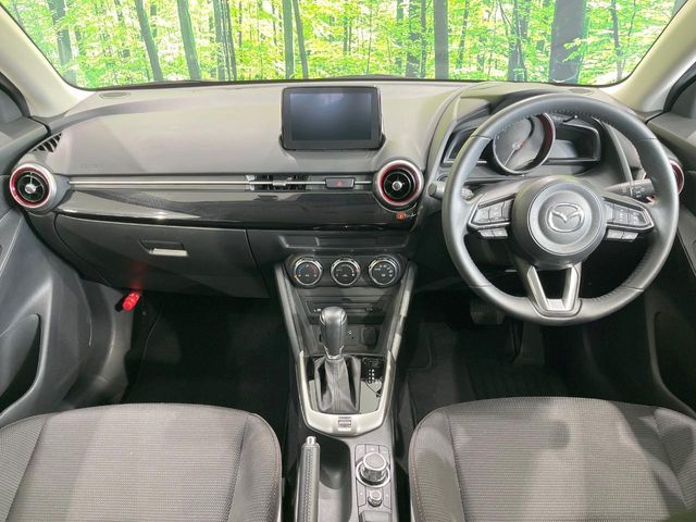 MAZDA2
