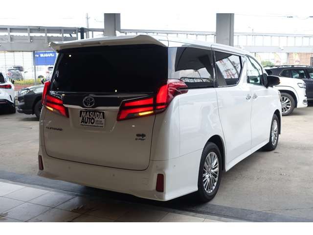 ALPHARD hybrid 4WD