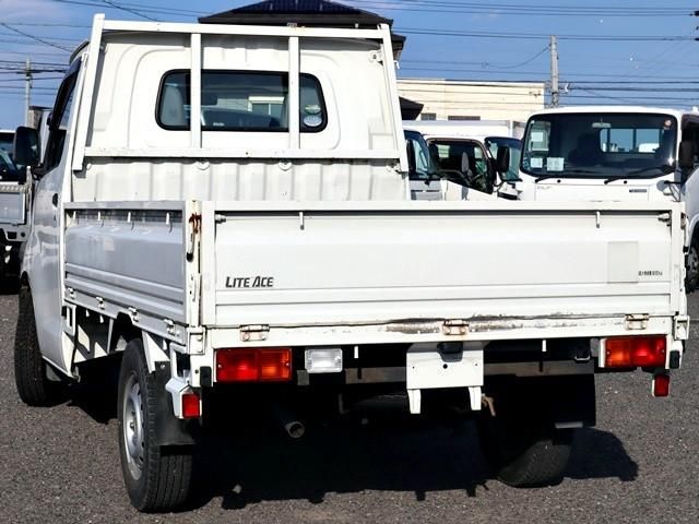 LITEACE truck 2WD