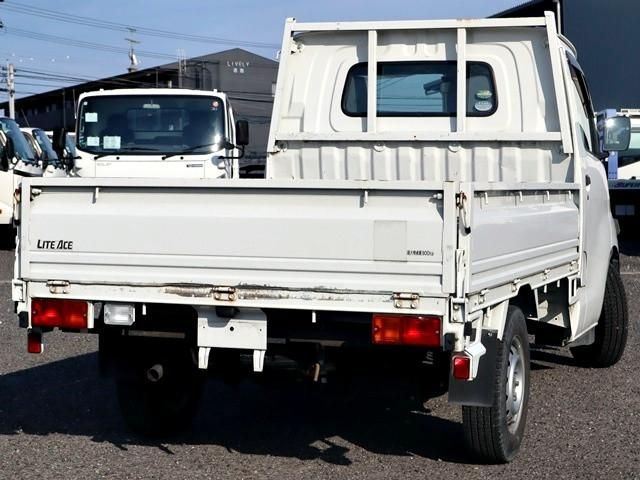 LITEACE truck 2WD