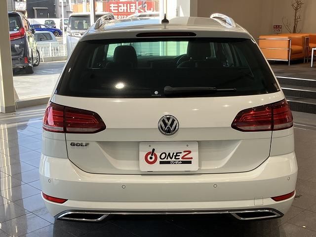 VOLKSWAGEN GOLF VARIANT