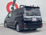 VOXY HYBRID