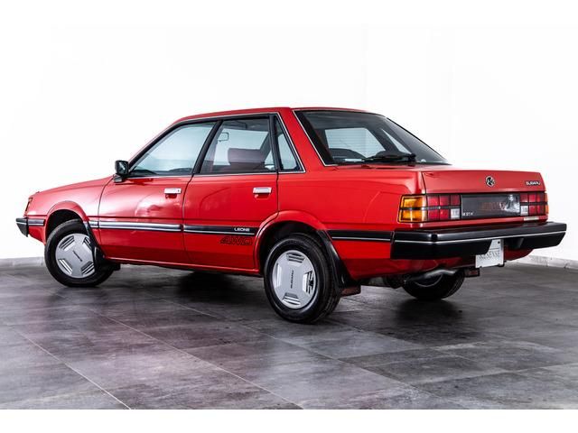LEONE sedan 4WD