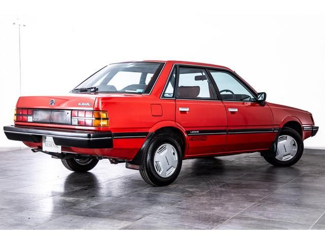 LEONE sedan 4WD
