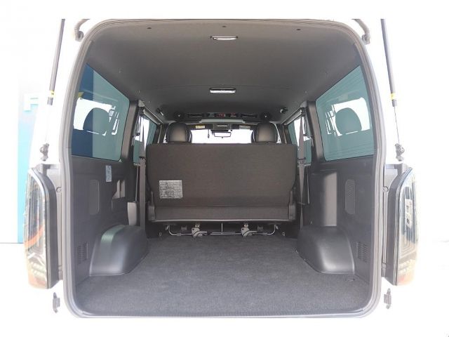 HIACE van 4WD