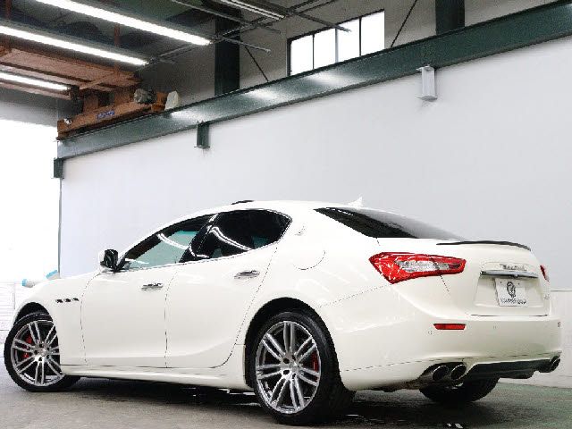 MASERATI GHIBLI Sedan