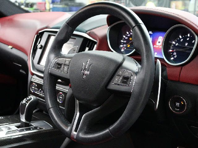 MASERATI GHIBLI Sedan