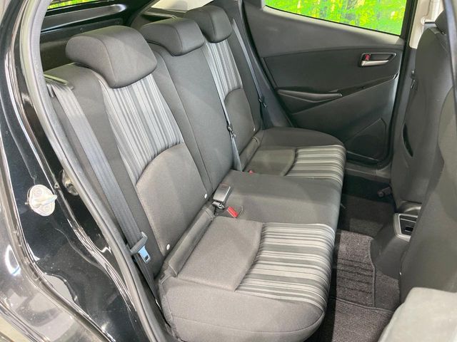 MAZDA2