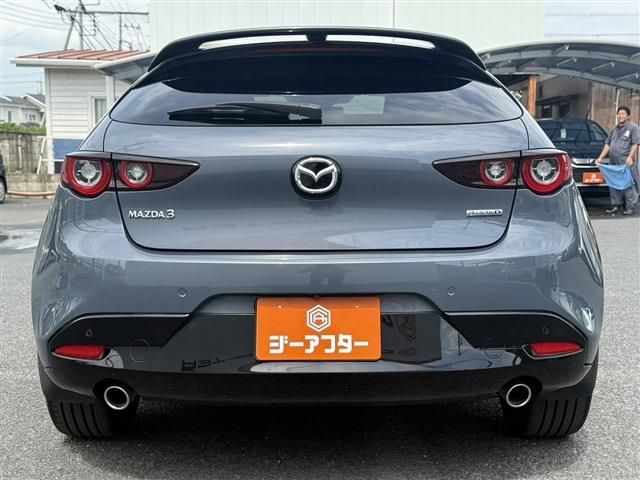MAZDA3 FASTBACK