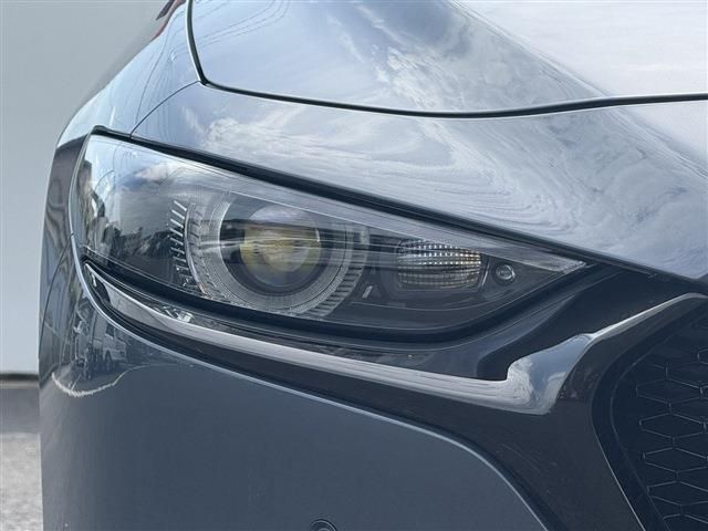 MAZDA3 FASTBACK