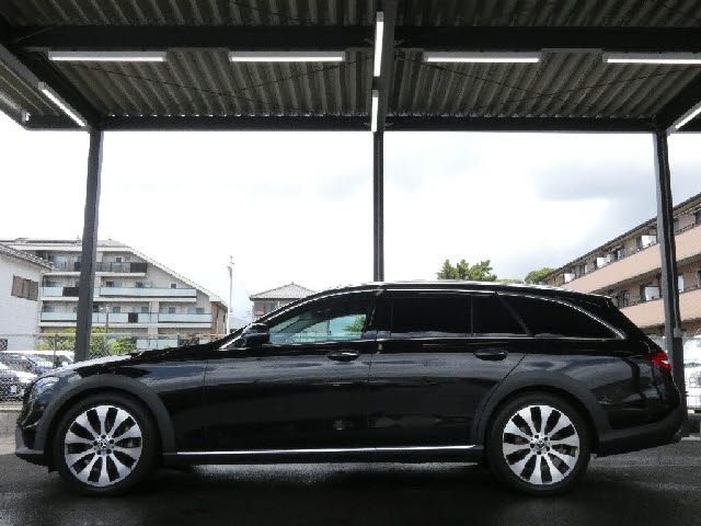 MERCEDES BENZ E class  ALL-Terrain