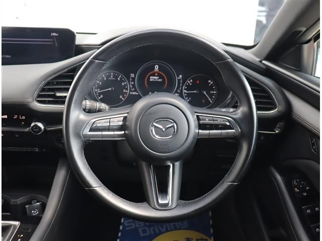 MAZDA3 FASTBACK