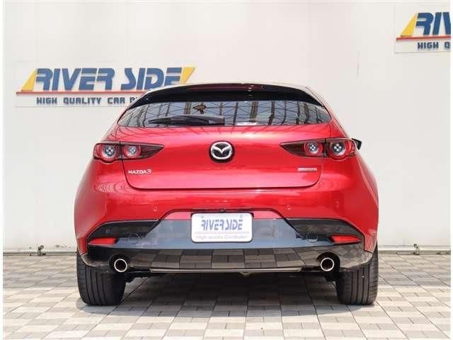 MAZDA3 FASTBACK