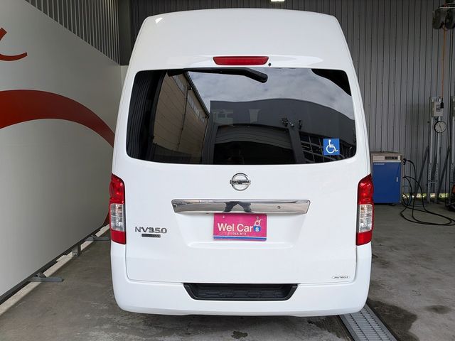 NV350 CARAVAN 4WD