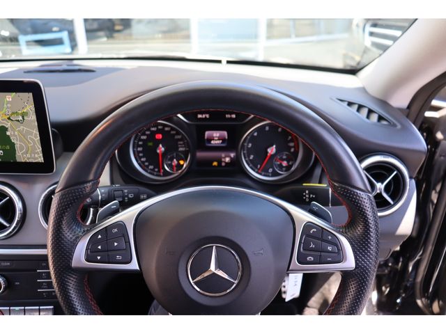 MERCEDES BENZ CLA Shooting Brake