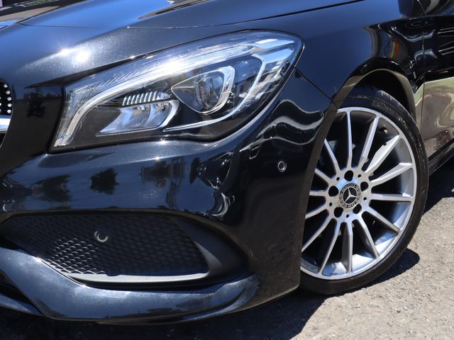 MERCEDES BENZ CLA Shooting Brake