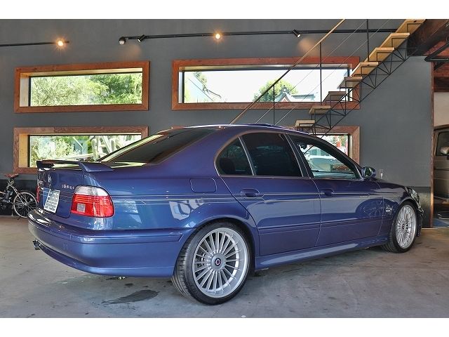 ALPINA B10 limousine