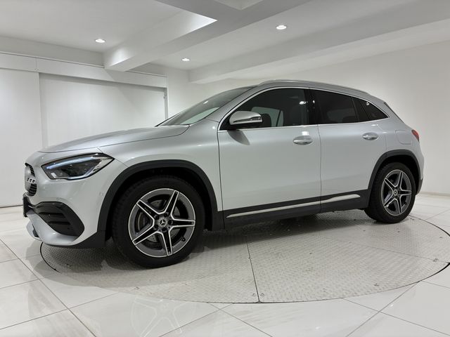 MERCEDES BENZ GLA class