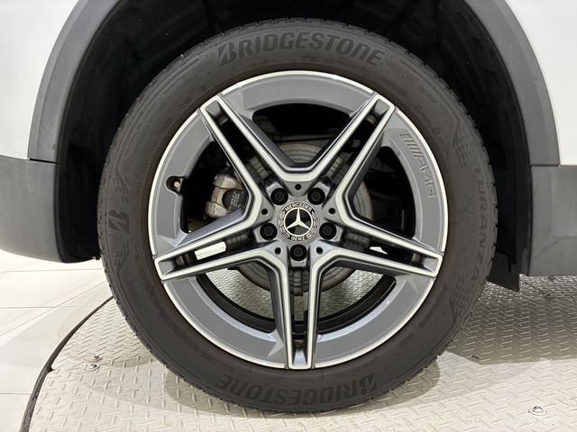 MERCEDES BENZ GLA class