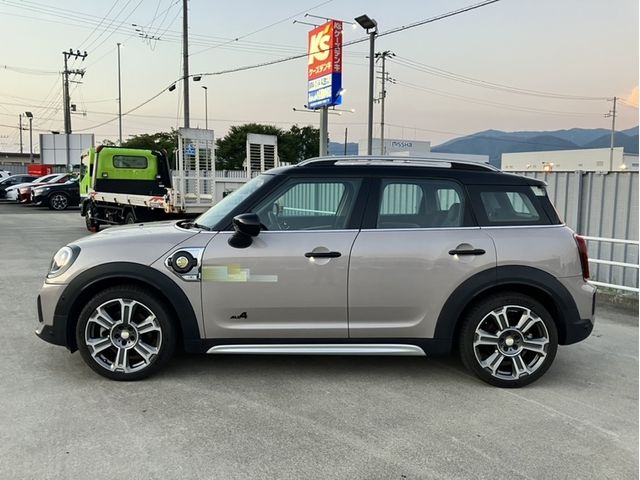 MINI COOPER S E CROSSOVER