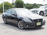 CROWN sedan hybrid 4WD