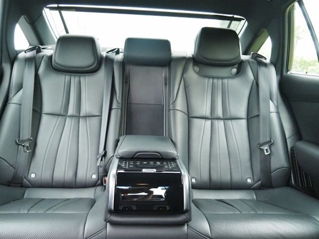 CROWN sedan hybrid 4WD