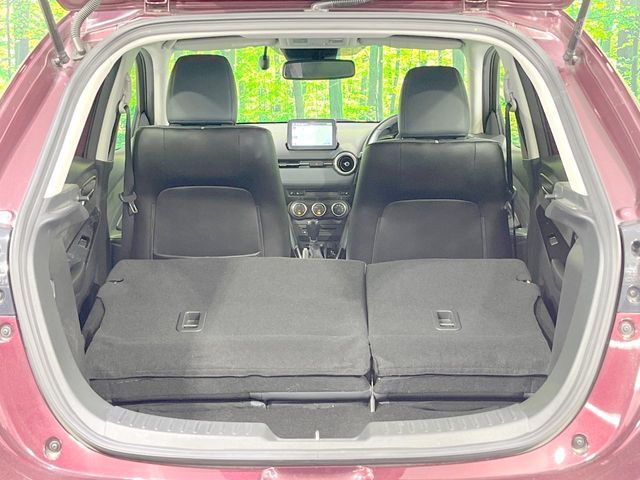 MAZDA2