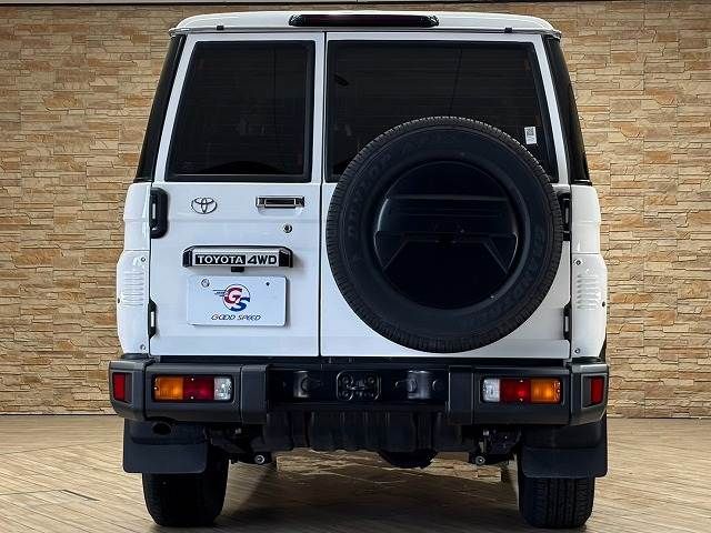 LANDCRUISER 70