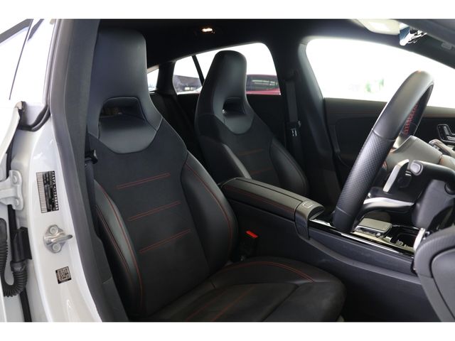MERCEDES BENZ CLA Shooting Brake