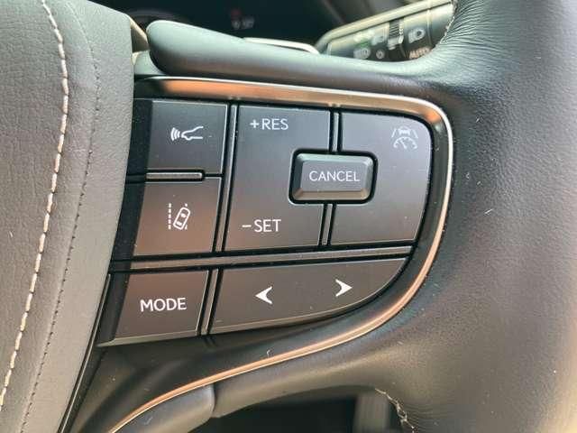 LEXUS LS500h 4WD