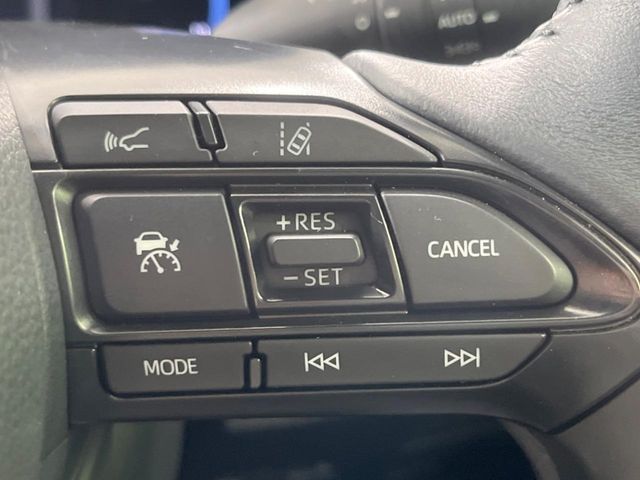 YARIS CROSS HYBRID