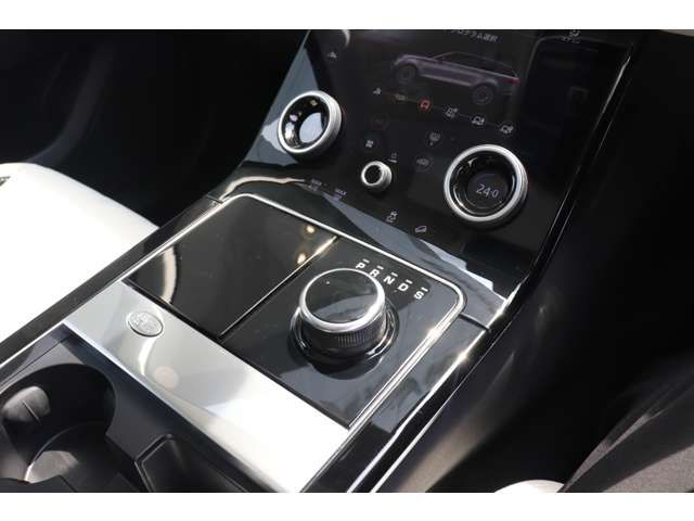 ROVER RANGE ROVER VELAR