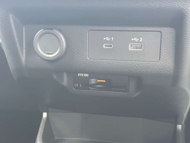 ek X EV
