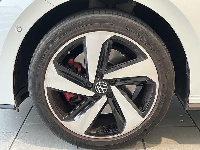 VOLKSWAGEN POLO GTI