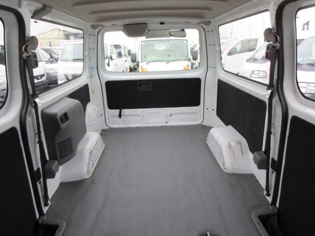 NV350 CARAVAN