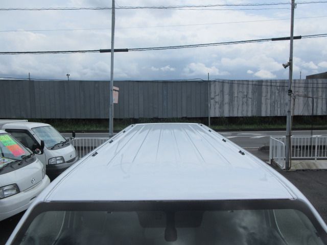 NV350 CARAVAN 1.2t