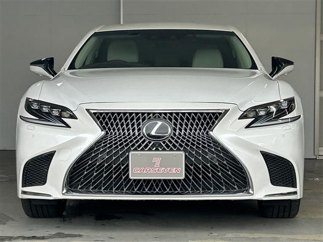 LEXUS LS500h 4WD
