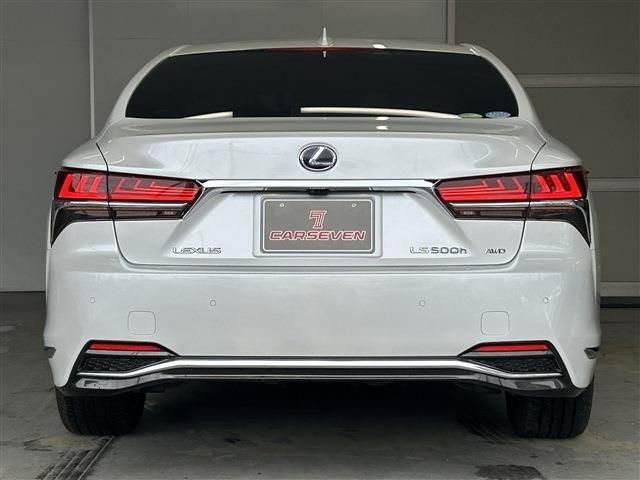 LEXUS LS500h 4WD
