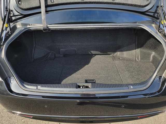 CROWN sedan hybrid
