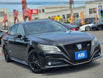 CROWN sedan hybrid